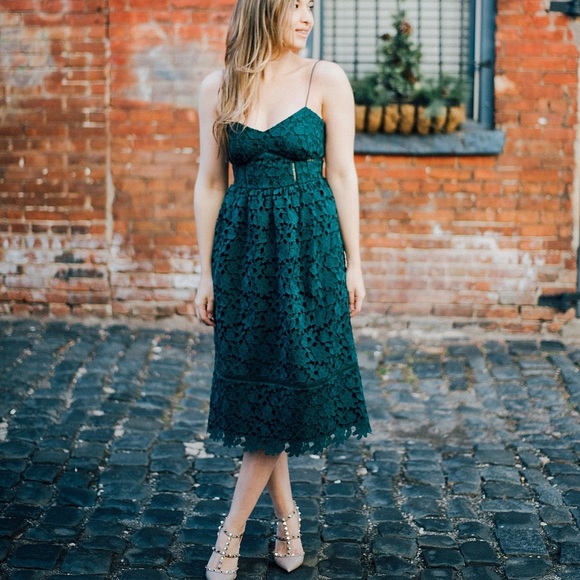 Club Monaco Bolari Lace Dress - Picture 4 of 5